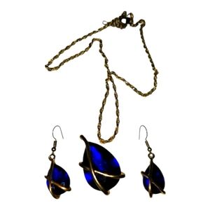 Elegant Blue and Gold Jewelry Set